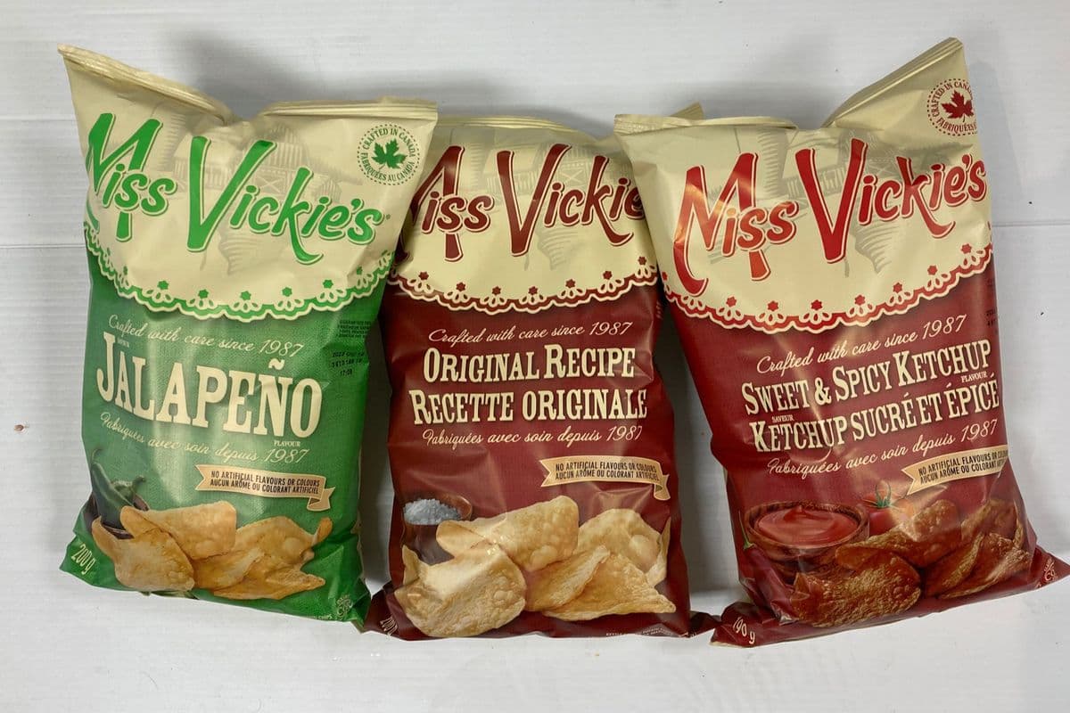 Miss Vickie's Chips (OR-2/$10.73) tax included (200g)