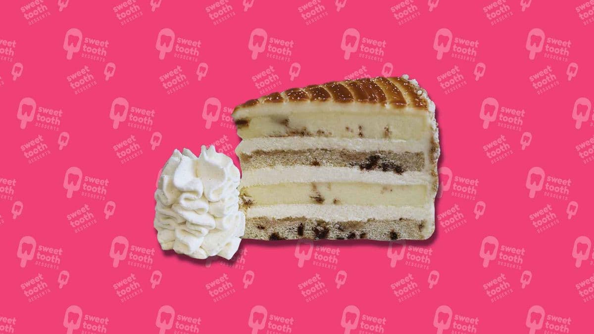 The Cheesecake Factory Bakery Cinnabon® Swirl Cheesecake