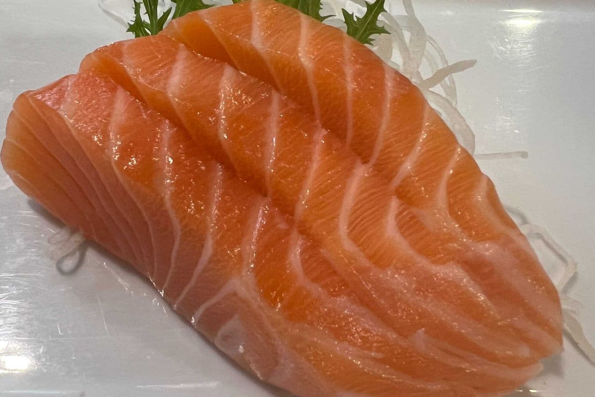 Salmon Sashimi (3 Pcs)