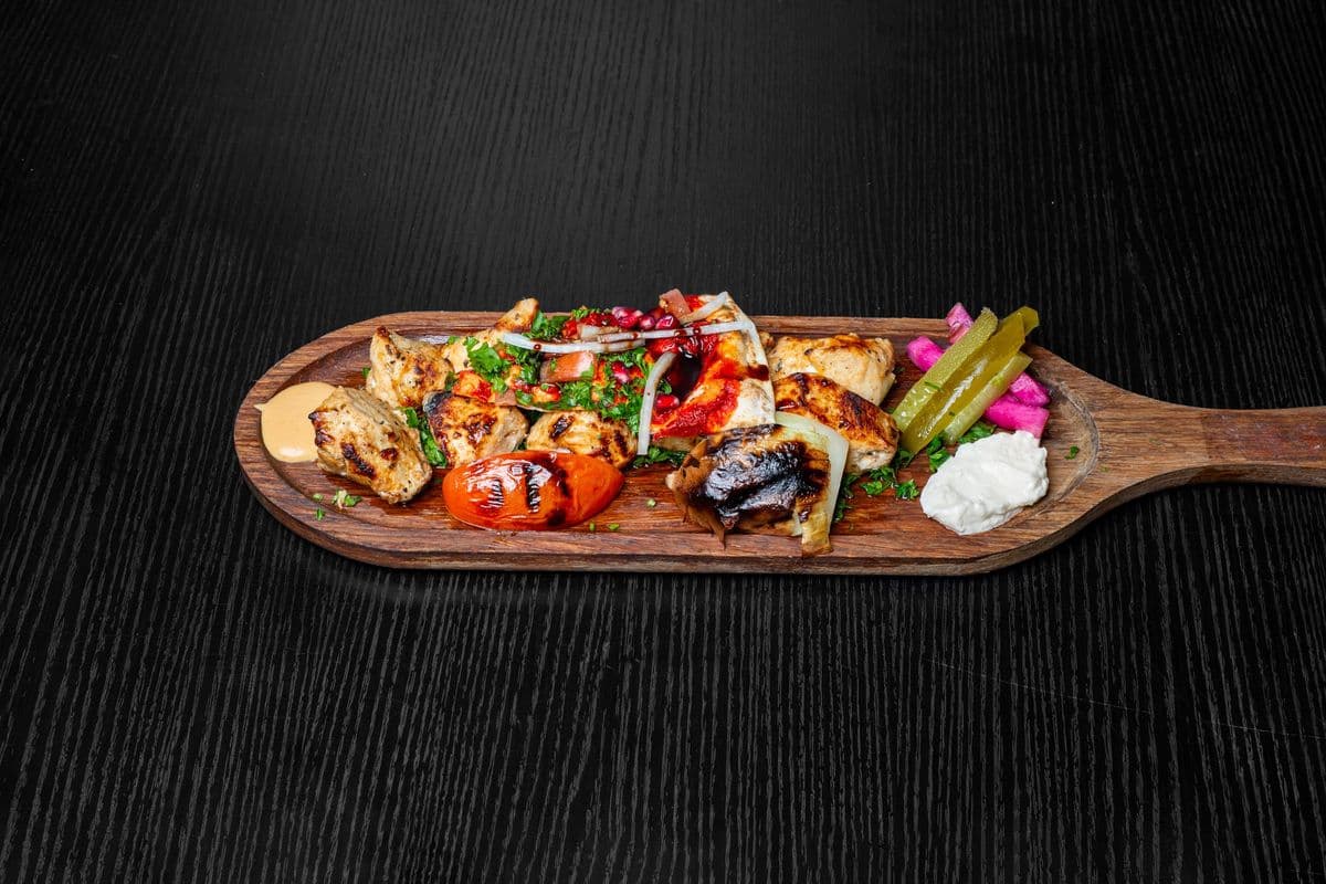 Chicken Taouk Platter (Souvlaki)