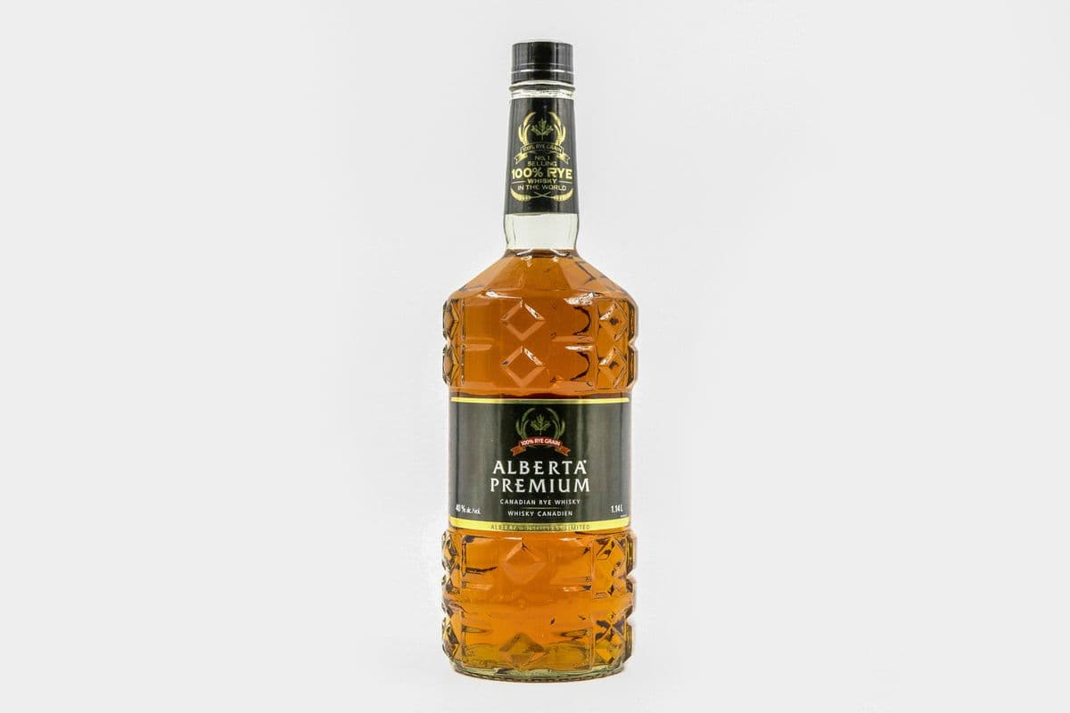 Alberta Premium Canadian Whisky (1 x 1.14 L)