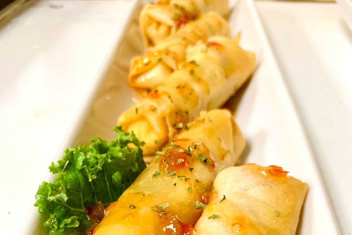 A04 Spring Rolls (6 pcs)
