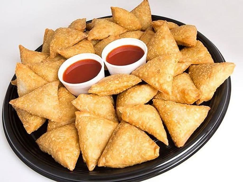 Assorted Samosa Platter with Chutney (Medium) (36 Pcs)