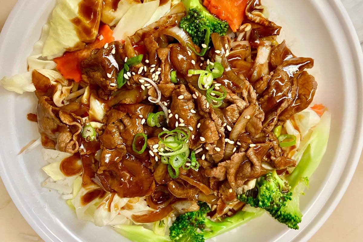 32 Beef Teriyaki - Cơm bò Teriyaki
