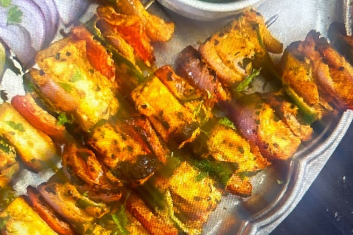 Tandoori Achari Paneer Tikka