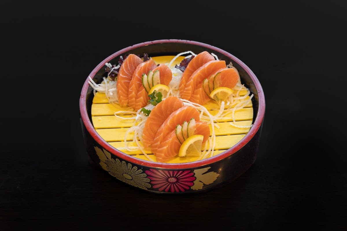 Salmon Sashimi (5 pcs)