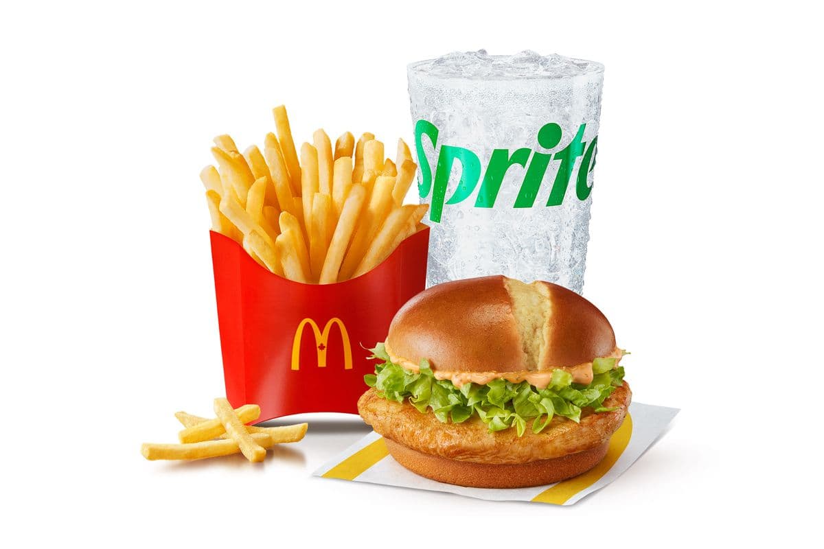 Spicy Grilled Chicken Sandwich Extra Value Meal [720-930 Cals]