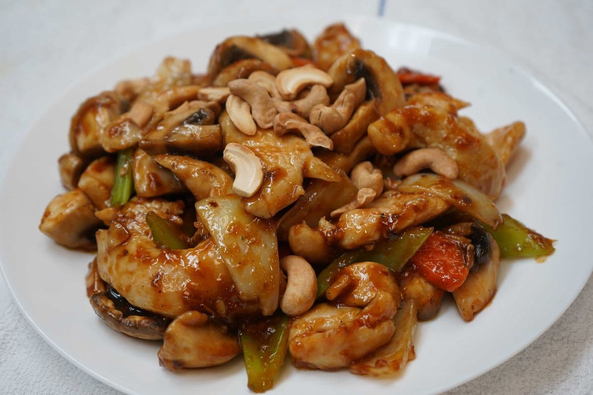 79. Kung Pao Chicken with Cashew Nuts