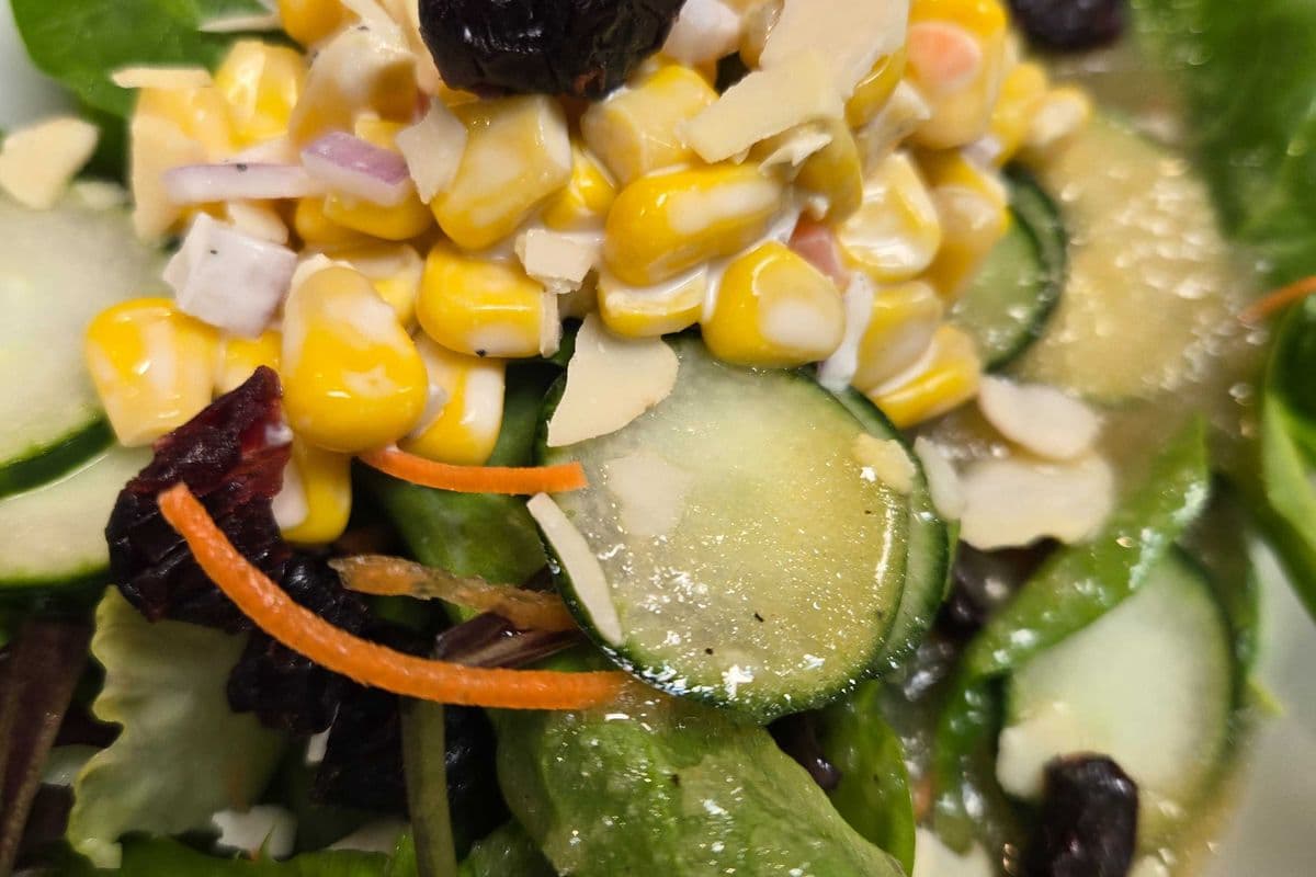 Corn green salad
