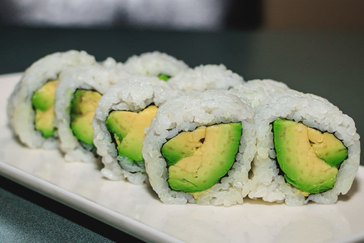 Avocado Roll (8 pcs)
