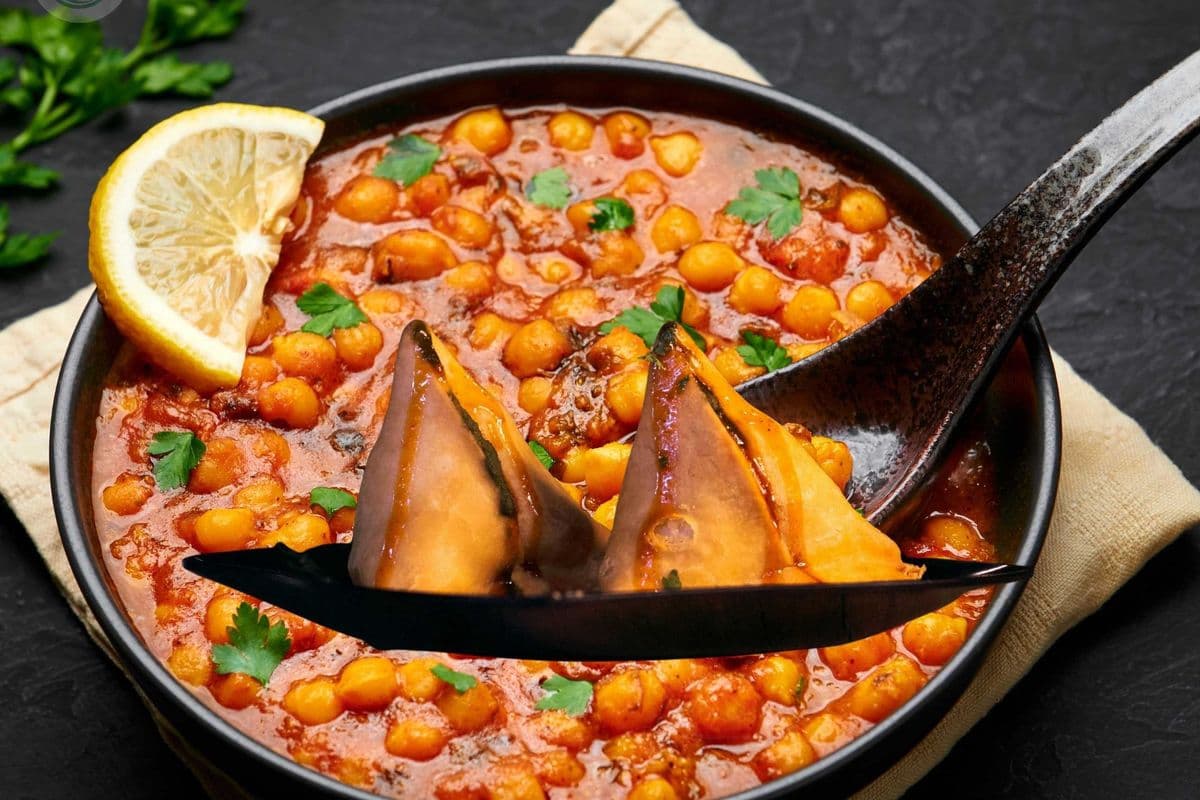 Chhole Samosa