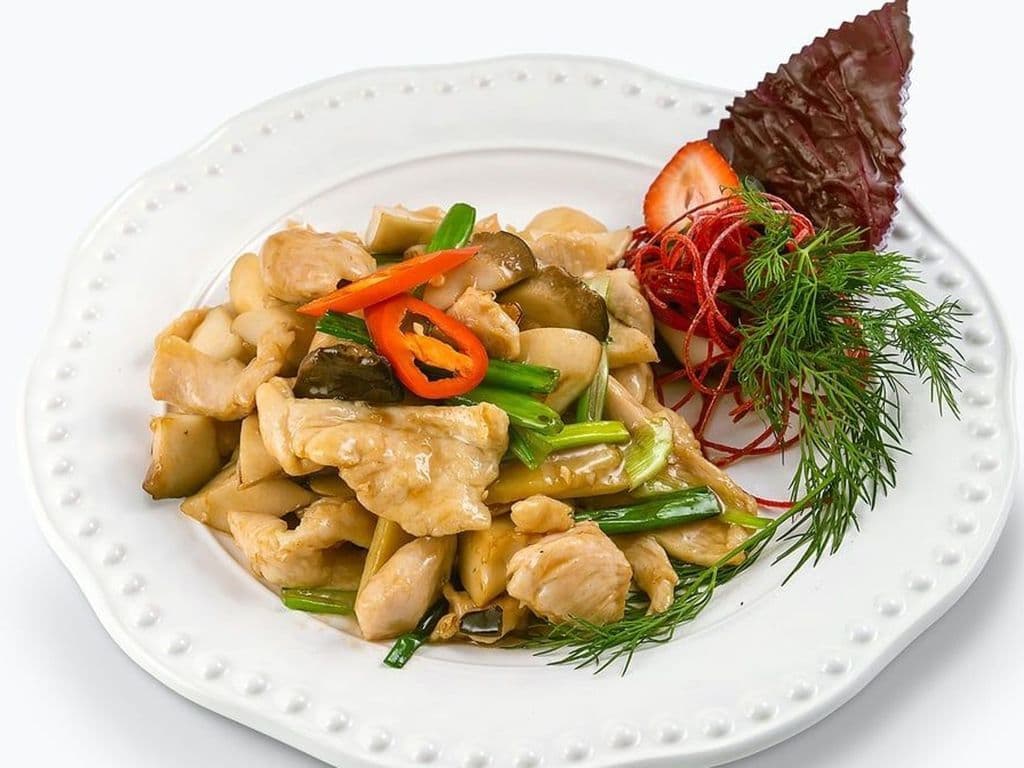 710 Chicken Slices with King Mushrooms 皇子菇蔥爆雞片