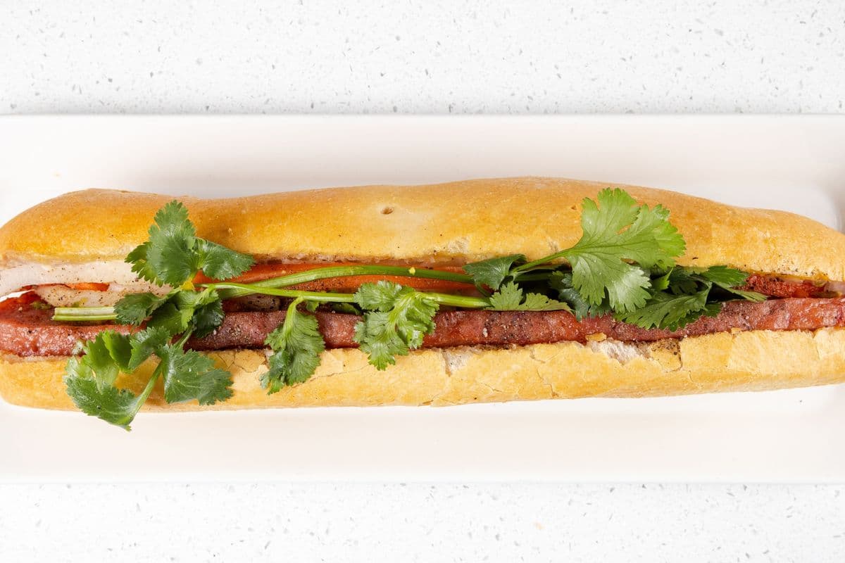 Bánh Mì Nem Nướng