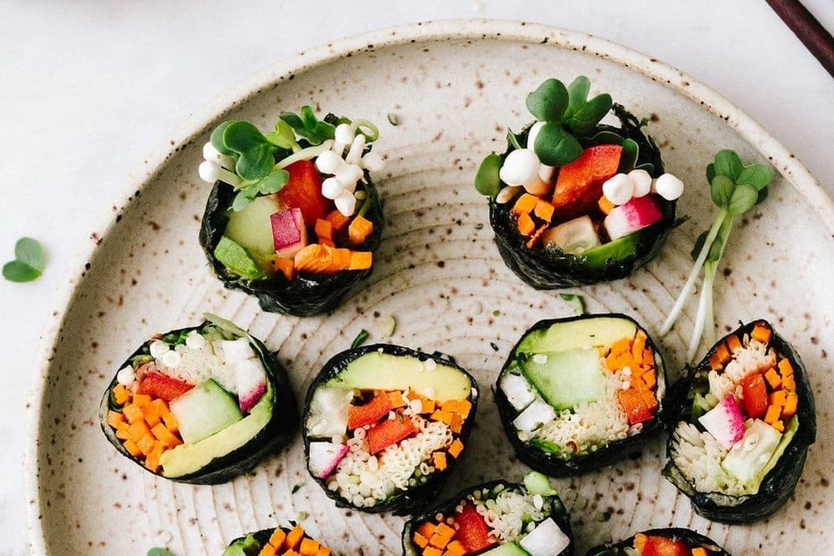 70. Vegetarian (Organic) Roll(4 pcs)