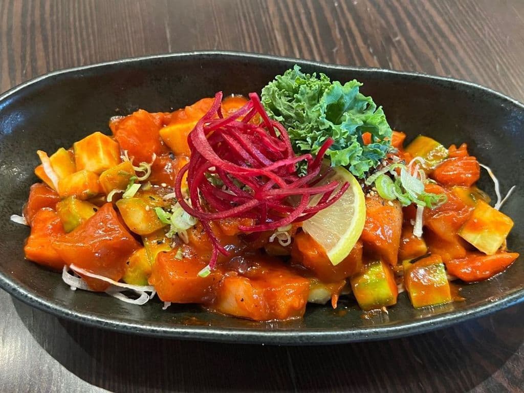 Full Size Spicy Salmon Sashimi
