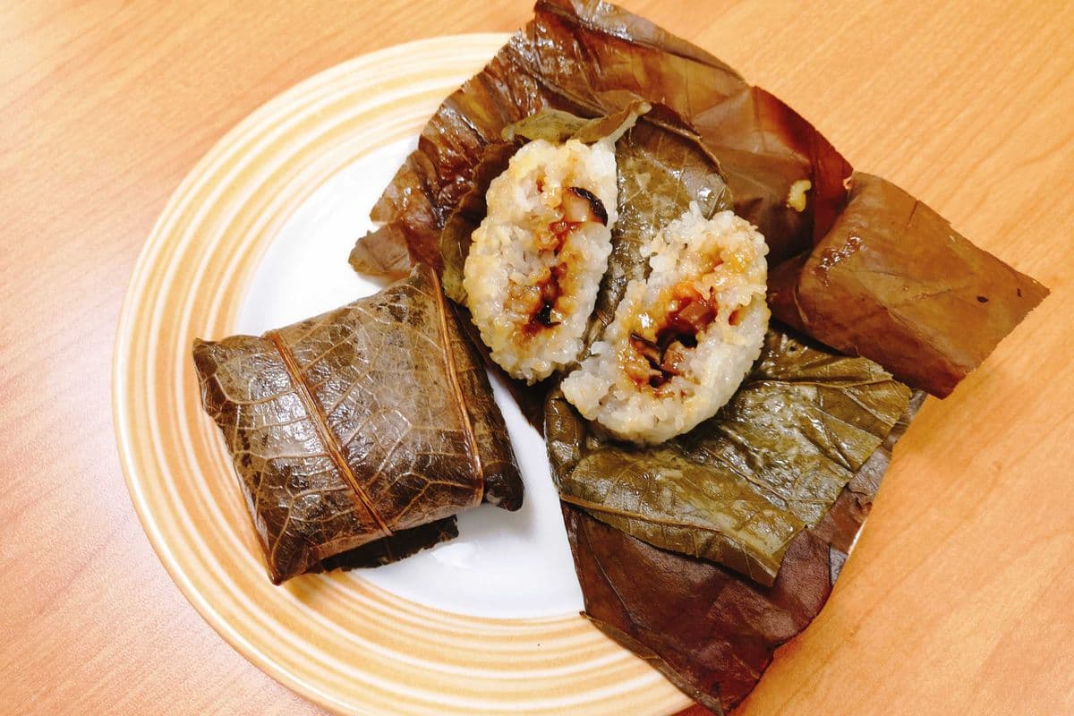 13. Mini Glutinous Rice with Abalone Sauce