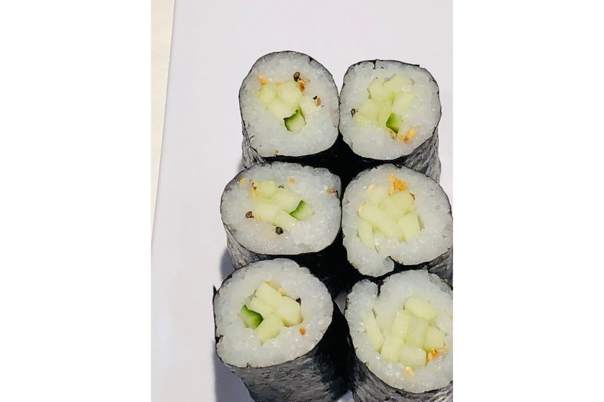 120. Cucumber Maki (6 pcs)