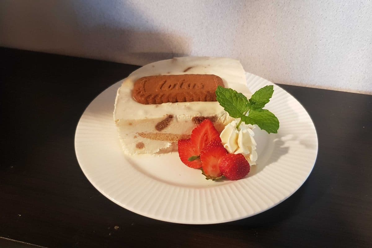 Homemade Lotus Cake