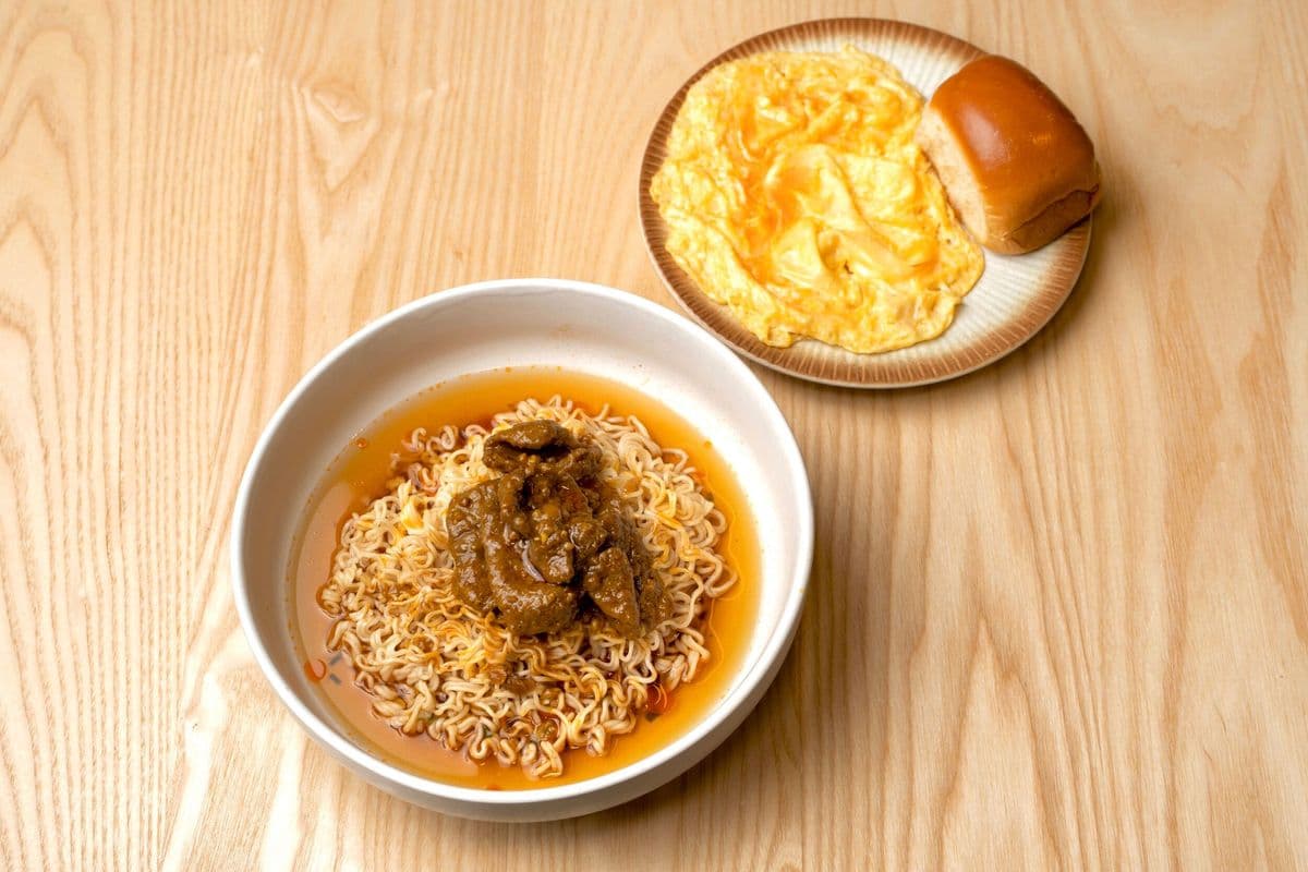 HK206. 沙爹牛肉麵 / Hong Kong Style Satay Beef Soup Noodles