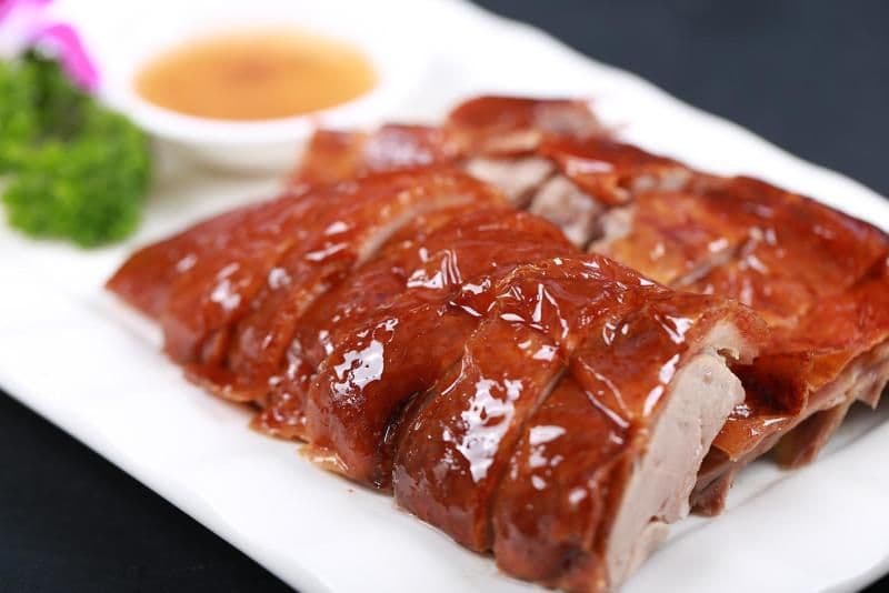 B.B.Q. Roasted Duck (Half) / 明爐燒鴨 (半隻)