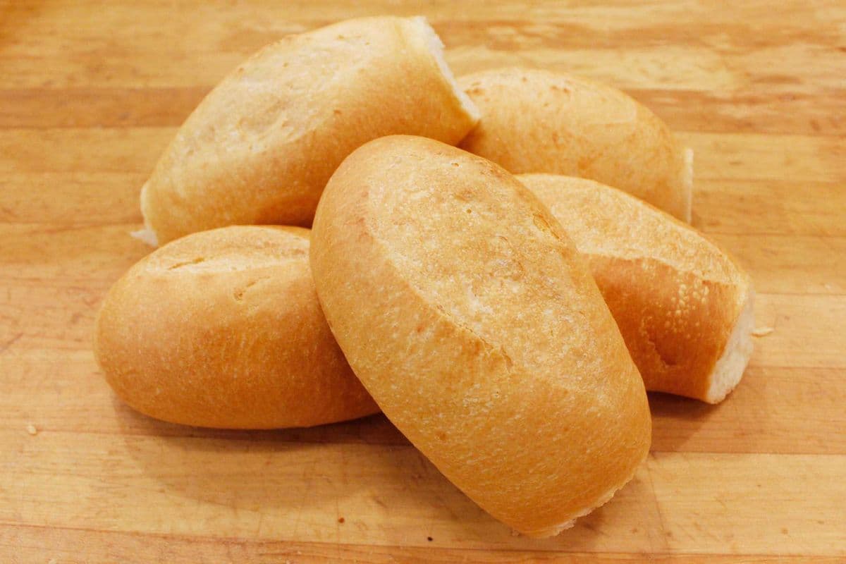 Lucky- Crusty Buns (6 Pcs)