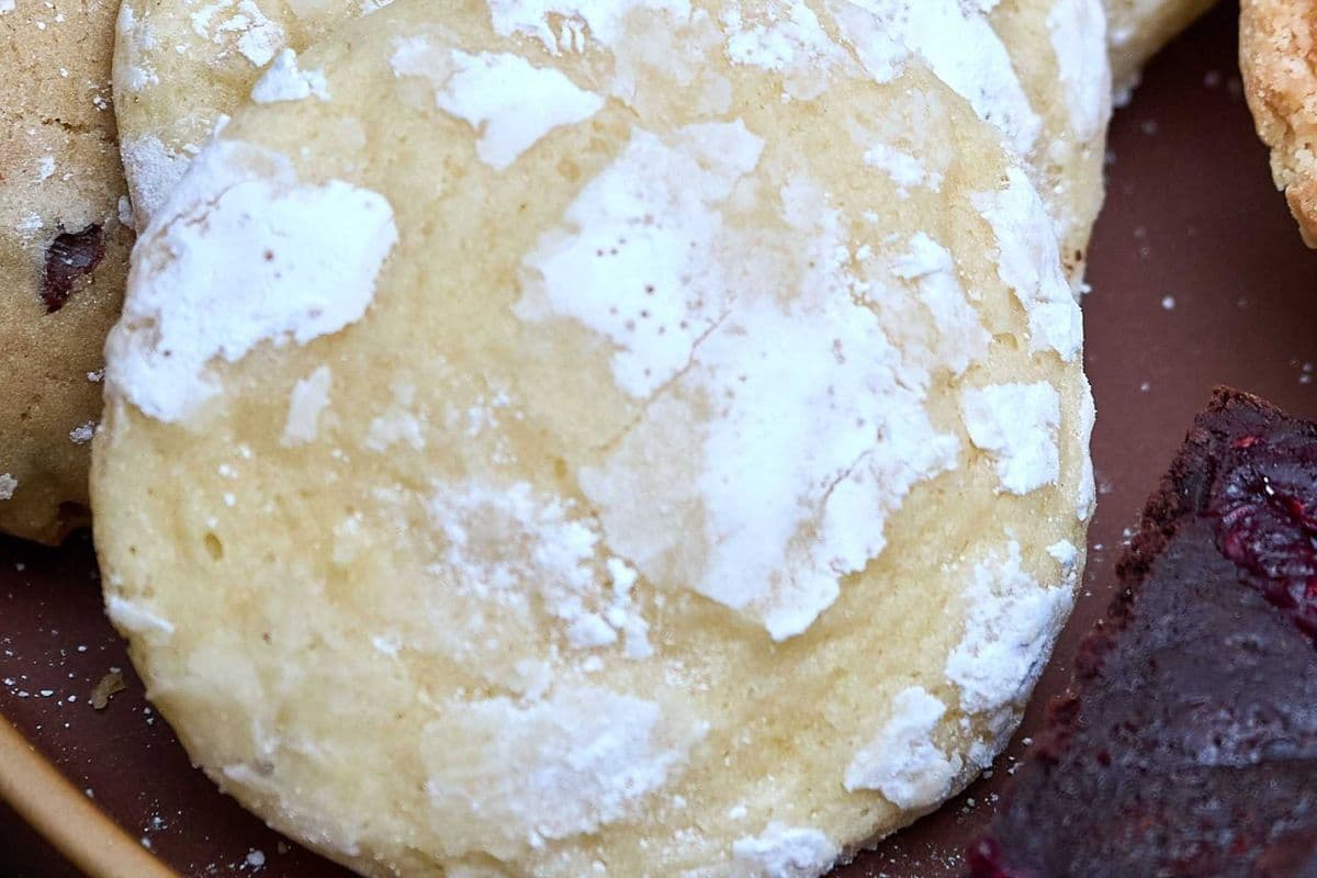 Ginger Crinkle Cookie
