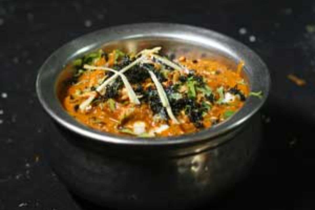 CHICKEN METHI GARLIC