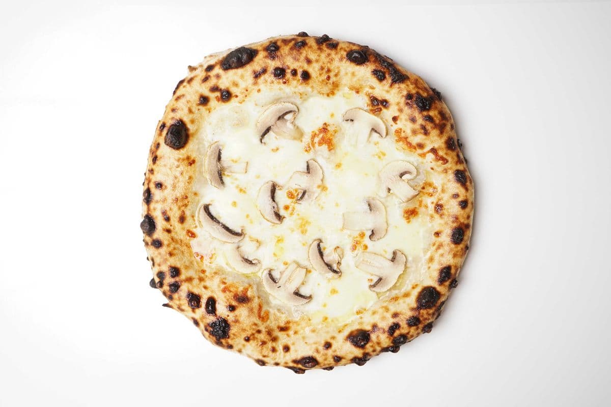 14" Funghi Alfredo Pizza