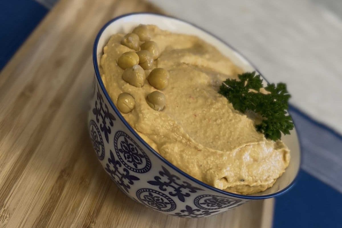 Roasted Red Pepper Hummus 2oz (2 oz)