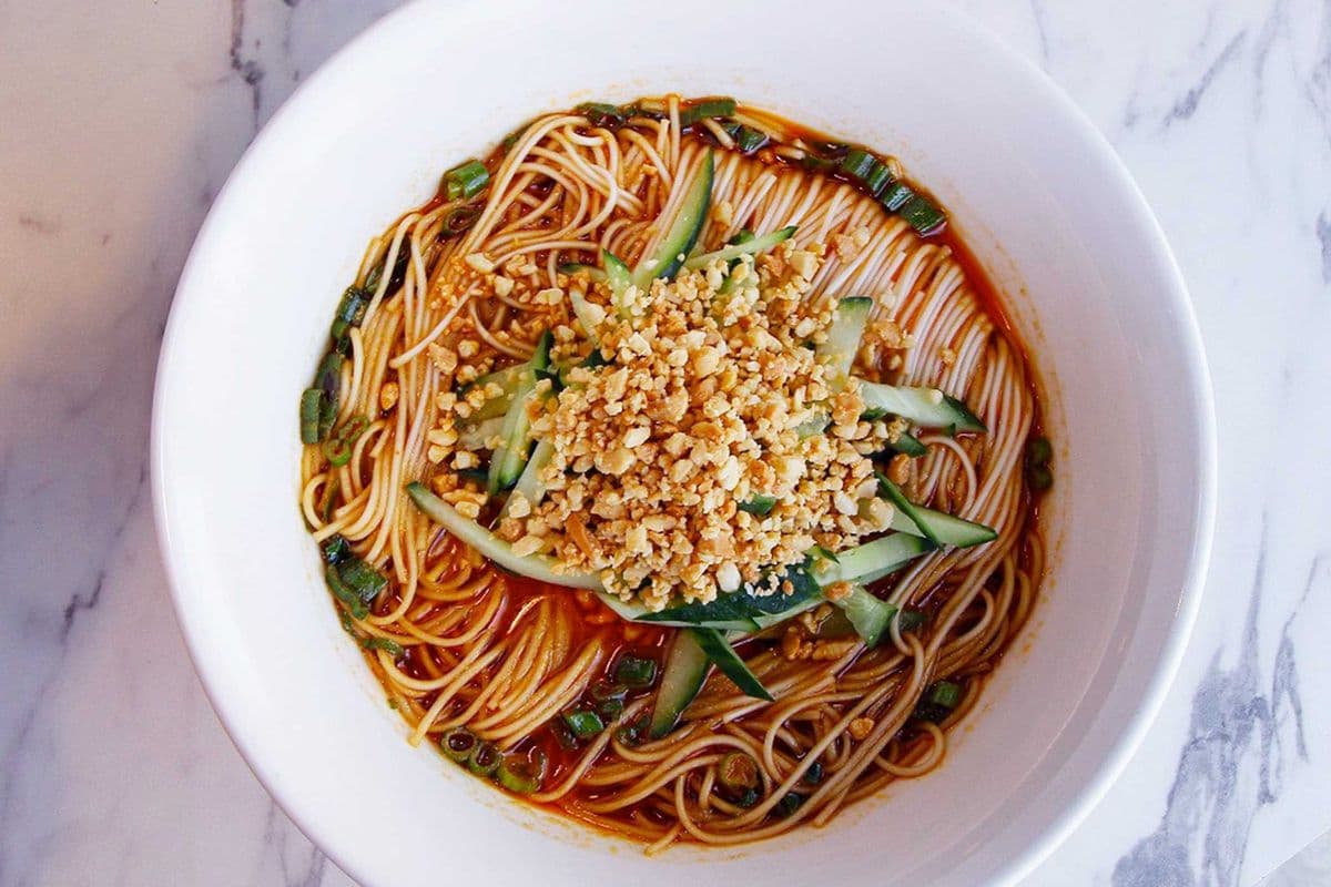 Noodles with Sesame and Peanuts in Spicy Sauce 擔擔麵