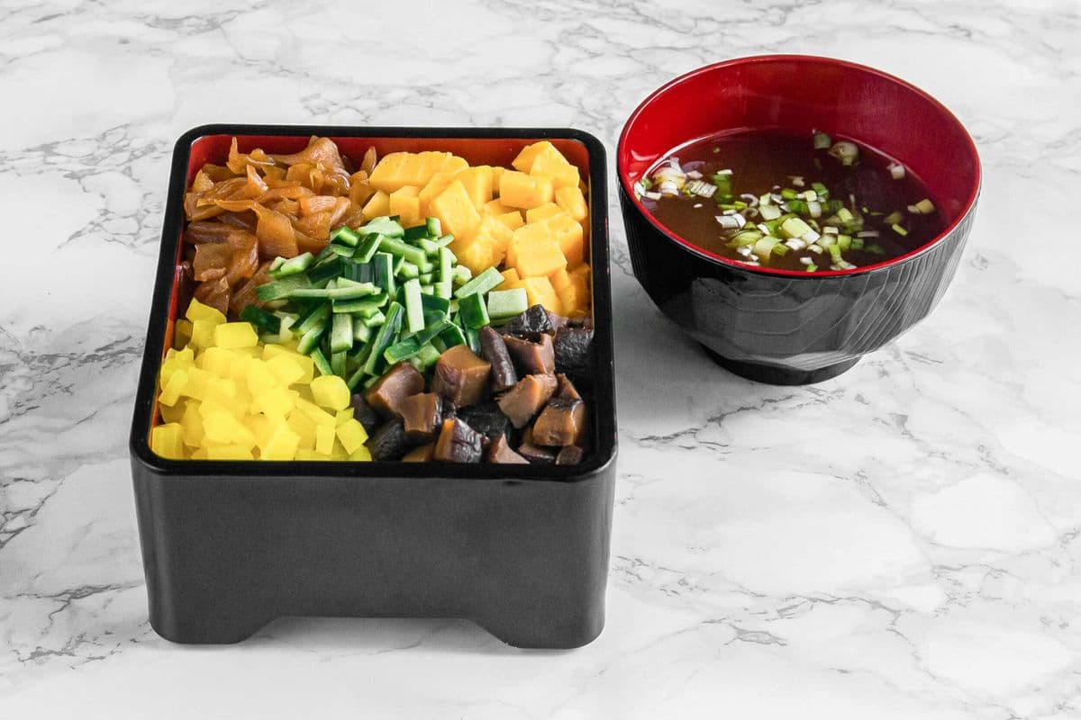 Chirashi Rice