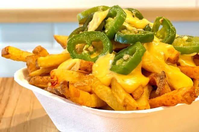 Spicy Jalapeño Cheese Fries