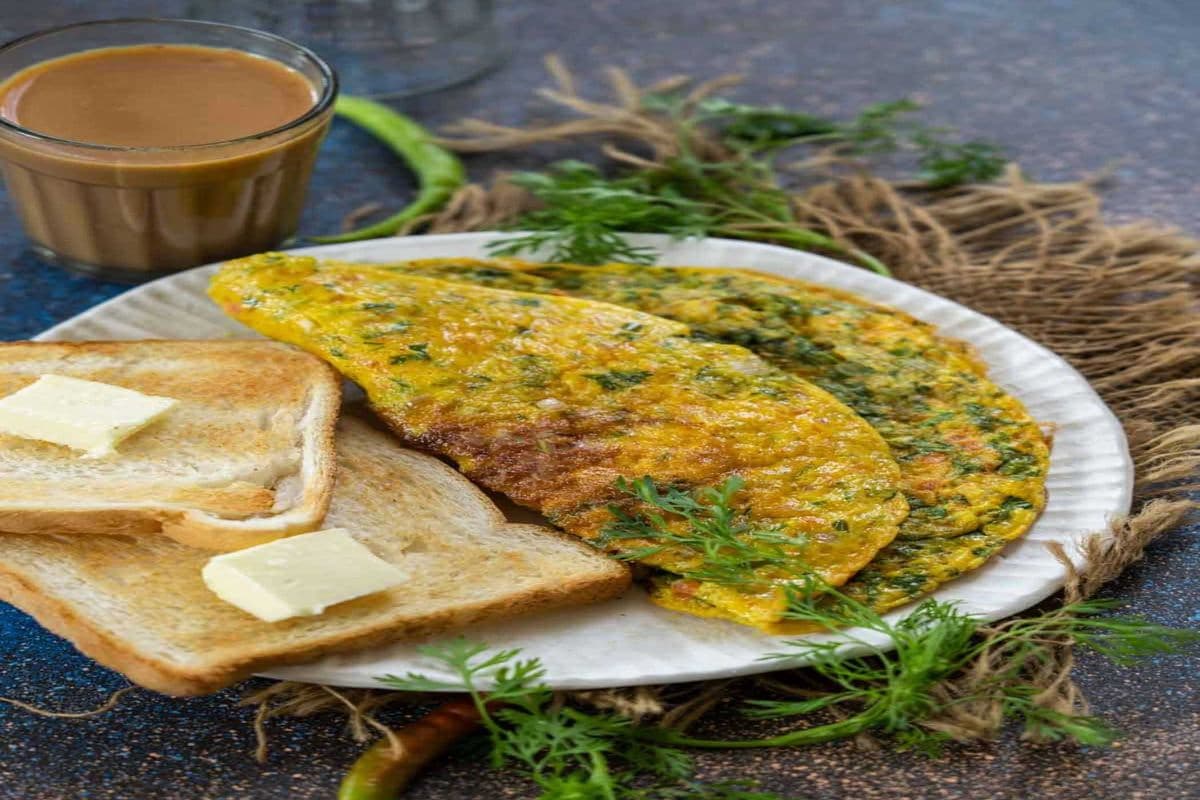 Omelette 2eggs with toast
