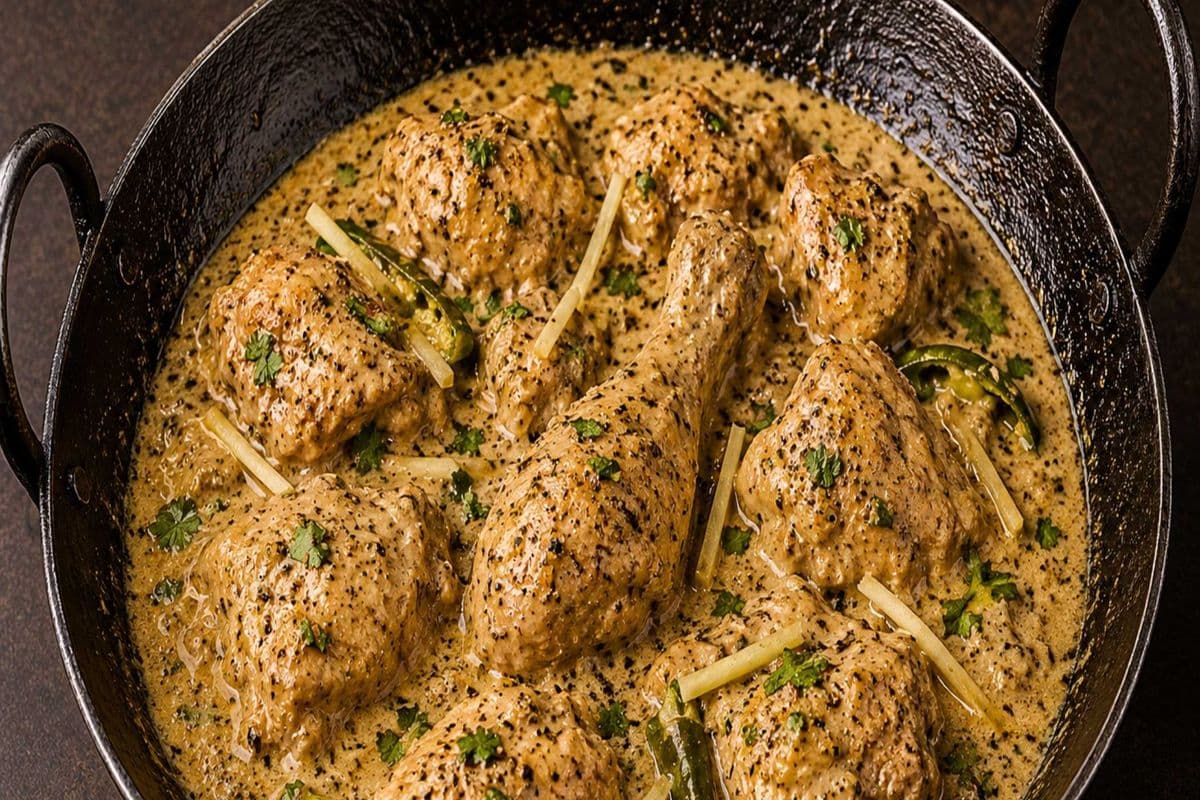 Chicken Kashmiri White Karahi