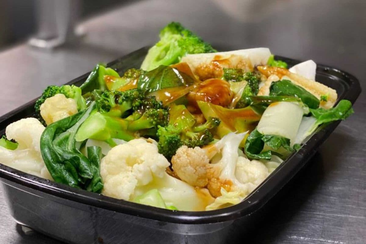 Steamed Vegetables with Oyster Sauce