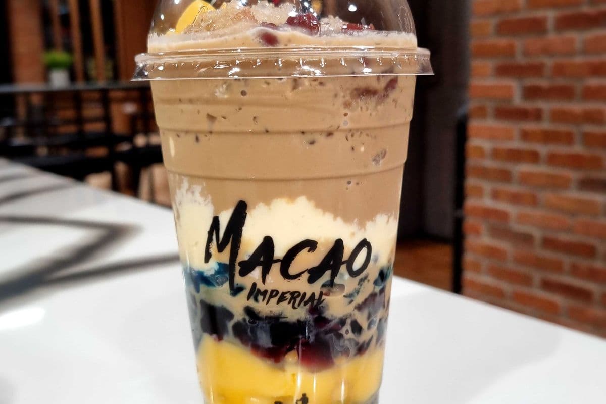 Halo Halo Milk Tea (700 ml)