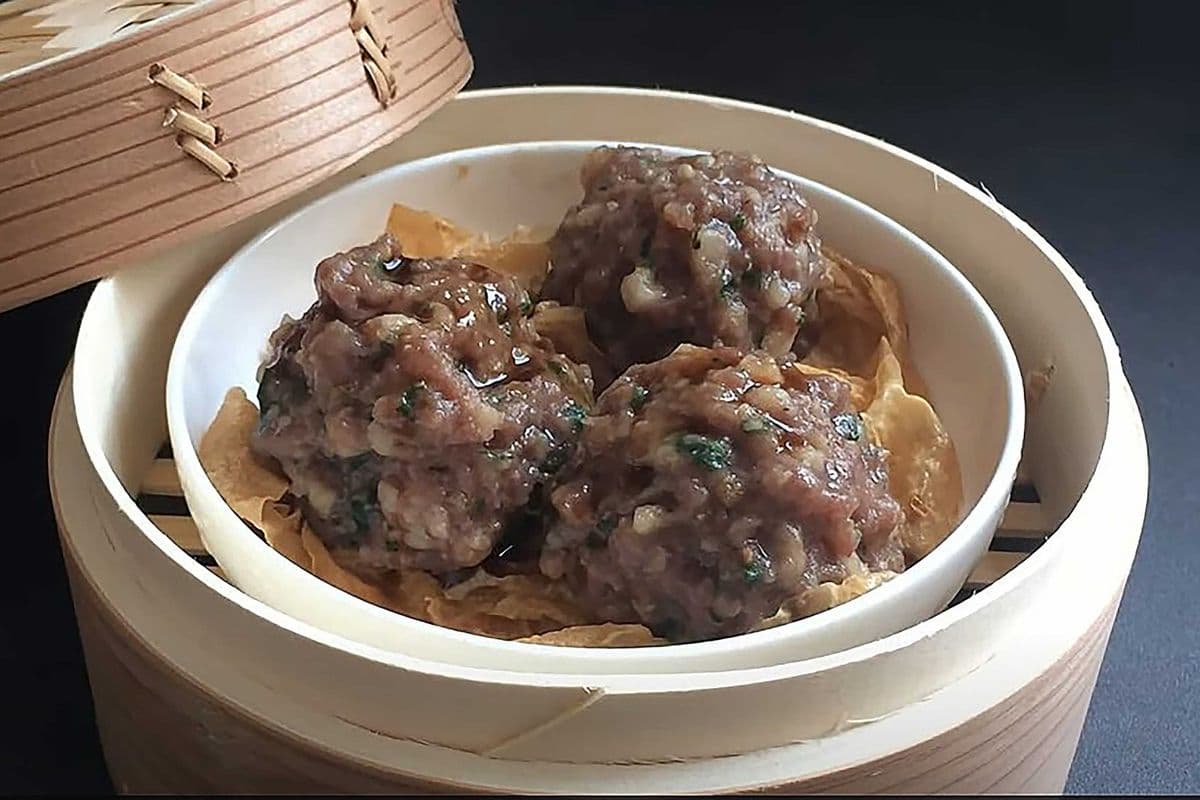 Steam Beef Balls (1 PC) 牛肉球
