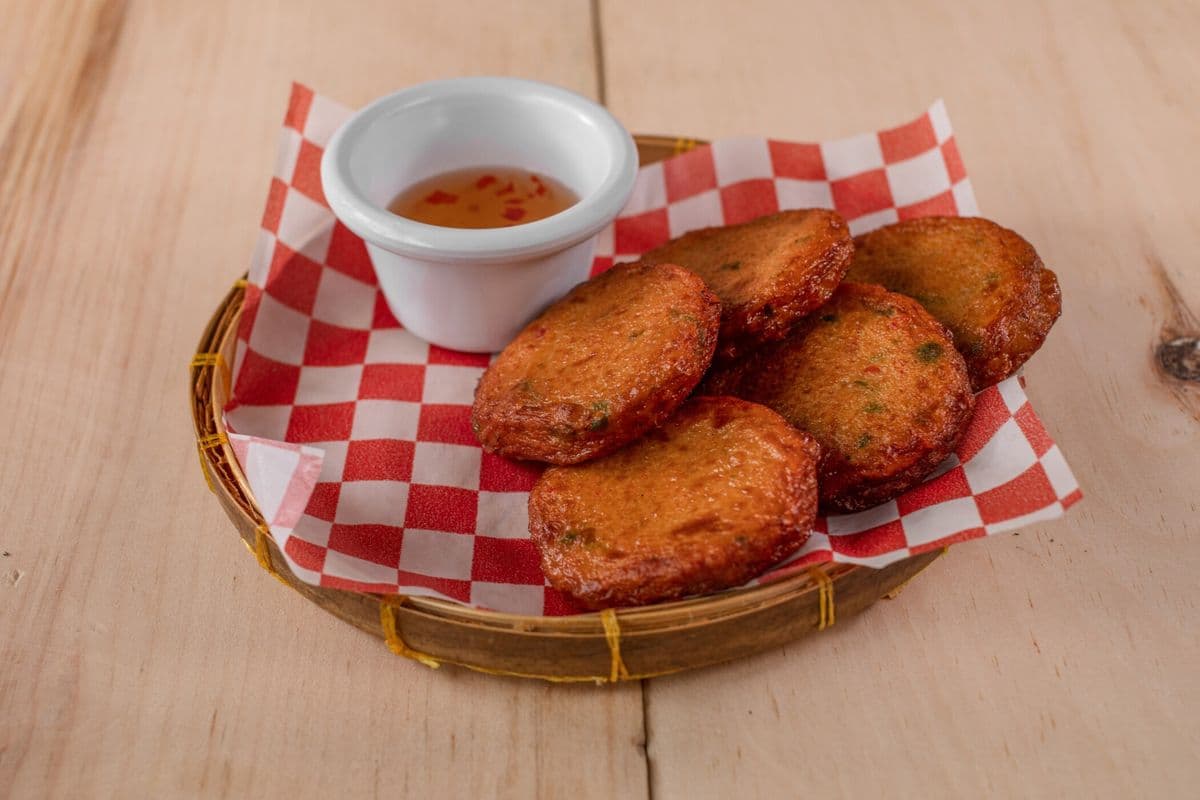 Fish Cake (4 pcs)