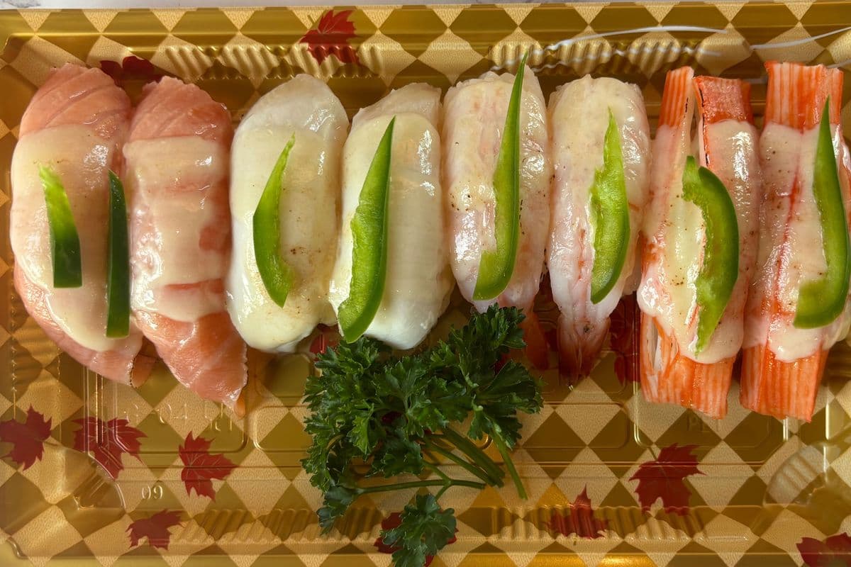 Torched Sushi Combo (8 pcs)