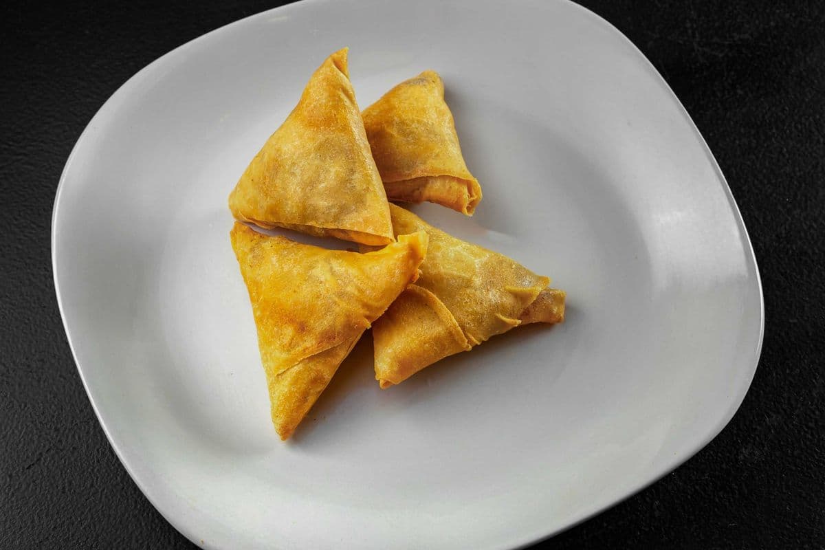 Samosa Rolls (5 pcs)