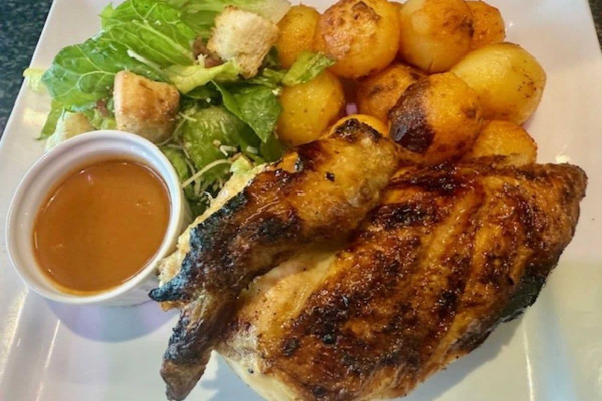 1/4 Chicken w/ 2 Sides