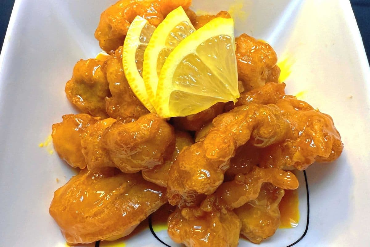 10. Lemon Chicken Balls 檸檬酥雞