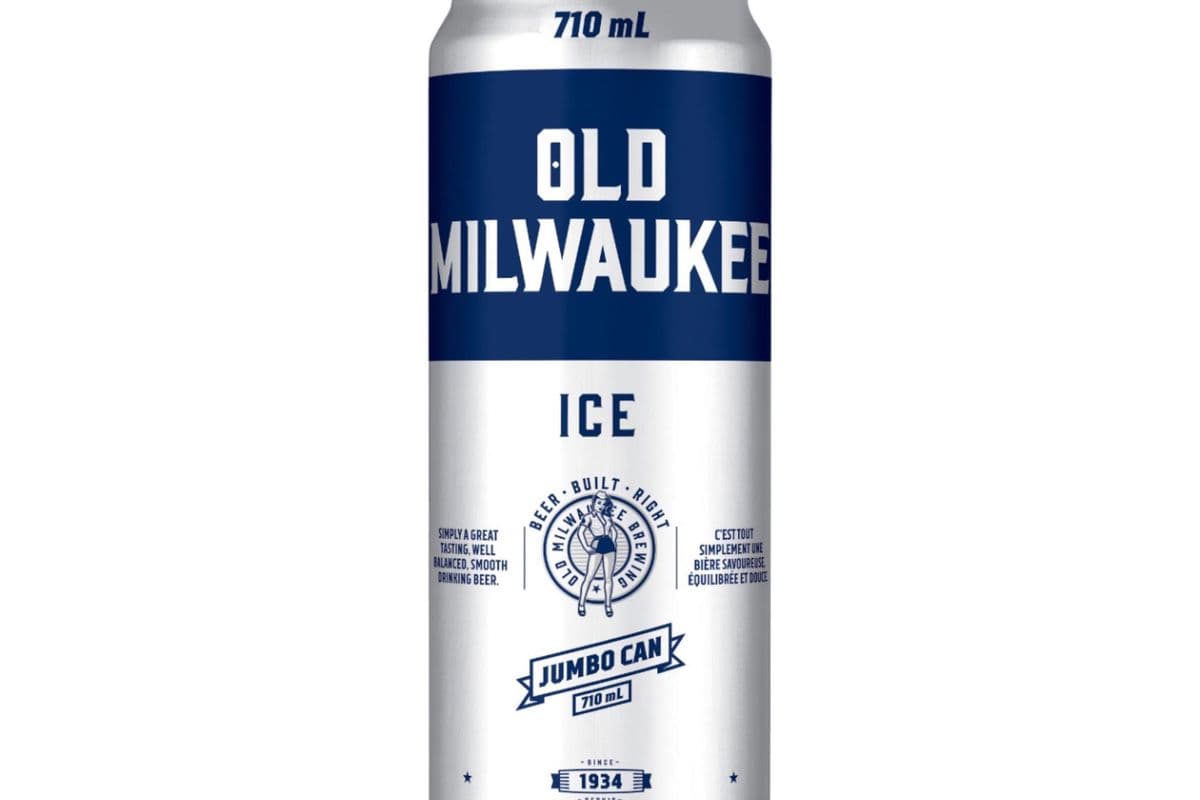 Old Milwaukee ice lager beer 710 ml (1 x 710 ml)