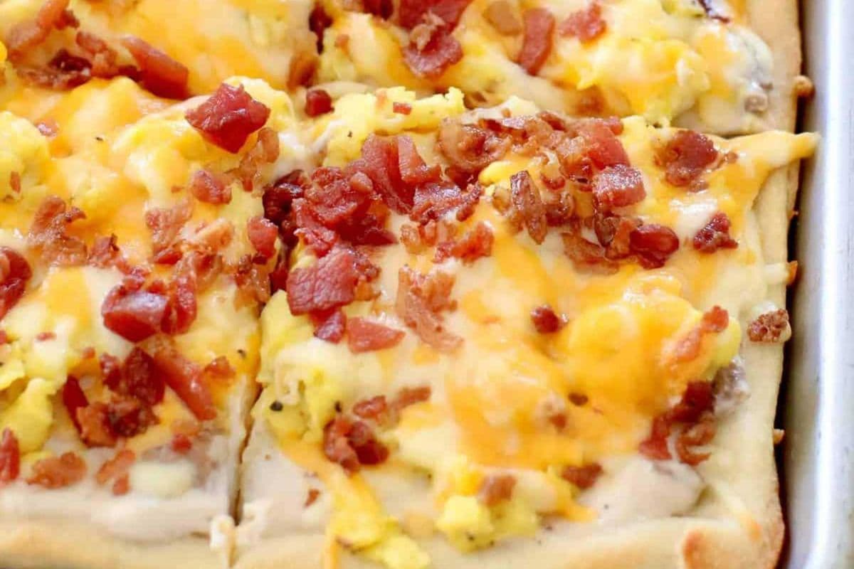 Party platter slab breakfast pizza