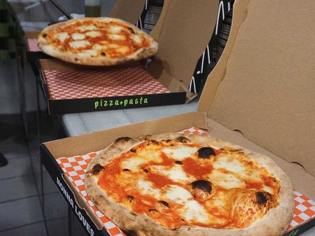 Pizza Per Due/Pizza For Two