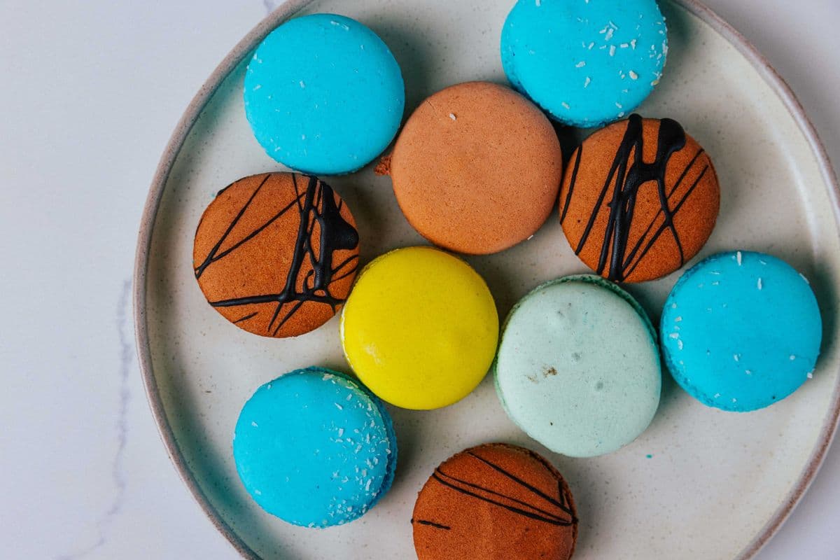 Birthday Cake Macaron