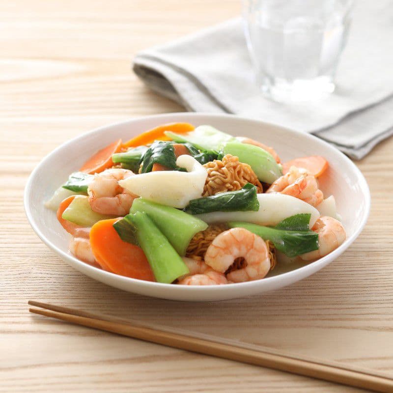 Seafood with Vegetables Chow Mein / 時菜海鮮炒麵