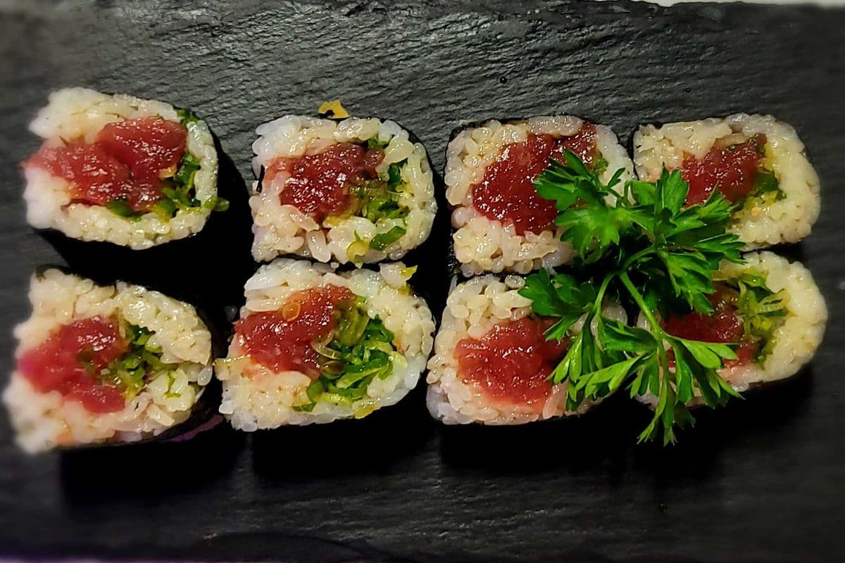 Negi Tuna Maki (8 pcs)