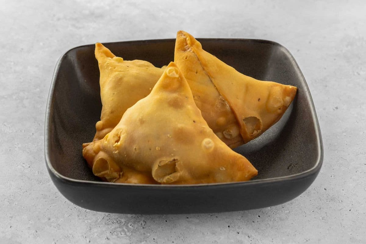 24 Samosas