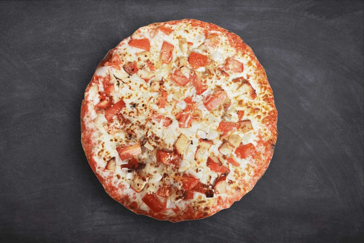 Pizzas 16" - Pizza au poulet au beurre / Butter Chicken Pizza